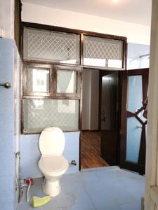 Common Bathroom Two Image of 1650 Sq.ft 3 BHK Apartment / Flat for sale in Bandhu Vihar, Sector 10 Dwarka New Delhi for Rs. 30600000