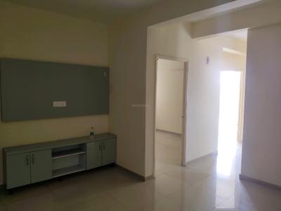 Living Room Image of 900 Sq.ft 3 BHK Apartment / Flat for rent in Pyramid Altia, Sector 70 Gurgaon for Rs. 28000
