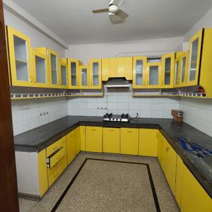 Kitchen Image of 1400 Sq.ft 2 BHK Builder Floor for rent in Sector 40 Gurgaon for Rs. 55000