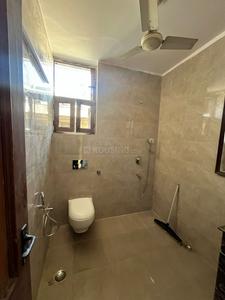 Image of 1550 Sq.ft 3 BHK Apartment / Flat for sale in Sector 45, Noida for Rs. 5500000