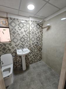 Bathroom Image of 1850 Sq.ft 3 BHK Apartment / Flat for rent in RG Luxury, Noida Extension Greater Noida for Rs. 28000