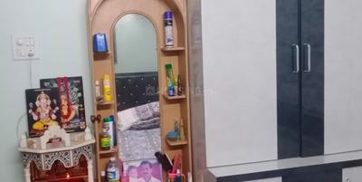 Bedroom Image of 890 Sq.ft 2 BHK Apartment / Flat for sale in Magarpatta City Pune for Rs. 10000000