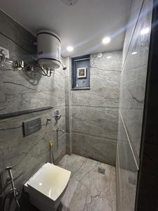 Bathroom Image of 1300 Sq.ft 3 BHK Builder Floor for rent in Rajouri Garden New Delhi for Rs. 50000