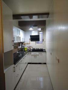 Kitchen Image of 1500 Sq.ft 3 BHK Apartment / Flat for rent in BPTP Discovery Park, Sector 80 Faridabad for Rs. 45000