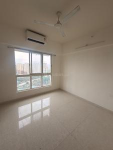 Bedroom Image of 950 Sq.ft 2 BHK Apartment / Flat for rent in Lodha Amara, Kolshet Thane for Rs. 43000