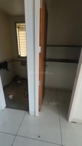 Bathroom Image of 2200 Sq.ft 3 BHK Apartment / Flat for rent in Kamaxi Heights , Harni Vadodara for Rs. 30000
