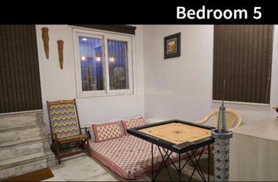 Bedroom Image of 3000 Sq.ft 5 BHK Duplex for sale in DDA Narmada Apartment, Alaknanda New Delhi for Rs. 65000000