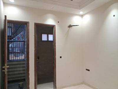 Bedroom Image of 900 Sq.ft 3 BHK Builder Floor for sale in Paschim Vihar New Delhi for Rs. 21500000