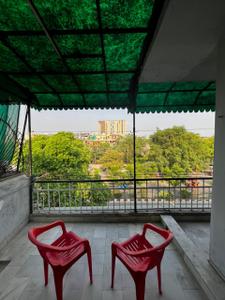 Balcony Image of Shivaay PG in Paschim Vihar, New Delhi