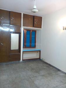 Bedroom Image of 1200 Sq.ft 3 BHK Apartment / Flat for rent in Takshshila Apartments, Patparganj New Delhi for Rs. 42000