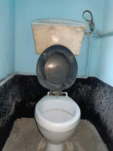Common Bathroom Image of 250 Sq.ft 1 RK Builder Floor for rent in Tollygunge Kolkata for Rs. 9500