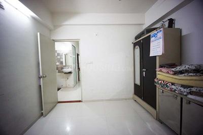 Bedroom Image of 1050 Sq.ft 2 BHK Apartment / Flat for sale in Nana Chiloda Ahmedabad for Rs. 5600000