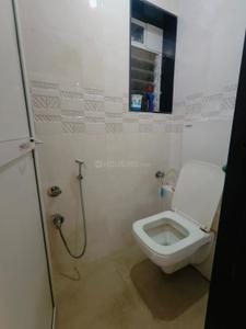 Bathroom Image of 508 Sq.ft 1 BHK Apartment / Flat for rent in Vasant Vihar Complax, Thane West Thane for Rs. 25500