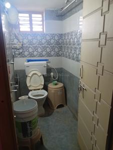 Bathroom Image of 2000 Sq.ft 2 BHK Independent House for rent in Syndicate Nagar Anantapur for Rs. 14000