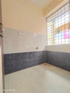 Bathroom Image of 700 Sq.ft 1 BHK Builder Floor for rent in HSR Layout Bengaluru for Rs. 28000