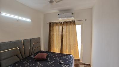 Bedroom Image of 600 Sq.ft 2 BHK Apartment / Flat for rent in Pivotal Riddhi Siddhi, Sector 99 Gurgaon for Rs. 28000