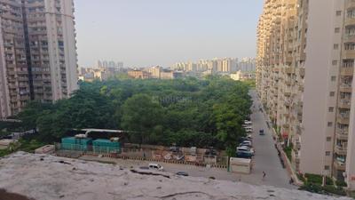 Image of 1295 Sq.ft 3 BHK Apartment / Flat for sale in Supertech Cape Town, Sector 74, Noida for Rs. 13500000
