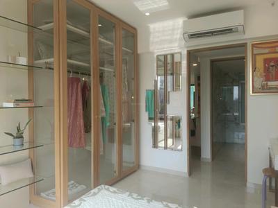 Bedroom Image of 750 Sq.ft 2 BHK Apartment / Flat for sale in Kandivali West Mumbai for Rs. 22500000