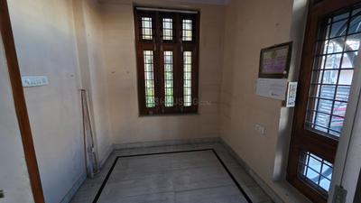 Bedroom Image of 1150 Sq.ft 2 BHK Builder Floor for rent in Bajaj Nagar Jaipur for Rs. 25000