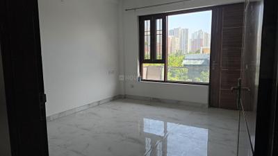 Bedroom Image of 2200 Sq.ft 3 BHK Apartment / Flat for rent in Sector 105 Noida for Rs. 60500