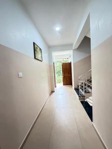 Image of 300 Sq.ft 1 RK Apartment / Flat for rent in Vyttila, Kochi for Rs. 14000