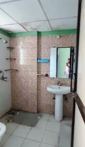 Bathroom Image of 990 Sq.ft 2 BHK Apartment / Flat for sale in Value Meadows Vista, Sikrod Ghaziabad for Rs. 4750000