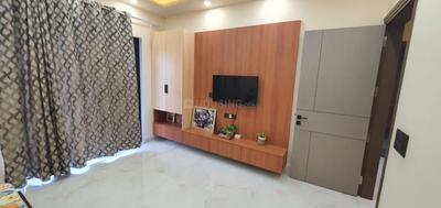 Bedroom Image of 2500 Sq.ft 3 BHK Builder Floor for rent in Sector 46 Noida for Rs. 100000