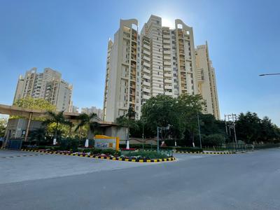 Image of 1950 Sq.ft 3 BHK Apartment / Flat for sale in Unitech The Close North, Sector 50, Gurgaon for Rs. 30000000