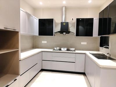 Kitchen Image of 1850 Sq.ft 3 BHK Builder Floor for sale in Green Wood Luxury Floors, Sector 45 Gurgaon for Rs. 32500000
