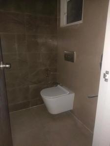 Common Bathroom Image of 630 Sq.ft 2 BHK Apartment / Flat for sale in Kandivali West Mumbai for Rs. 16500000