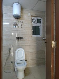 Common Bathroom Image of 1240 Sq.ft 2.5 BHK Apartment / Flat for rent in ACE Divino, Noida Extension Greater Noida for Rs. 27000