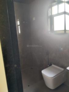 Bathroom Image of 1500 Sq.ft 3 BHK Apartment / Flat for rent in Shriniwasa Royal Dream City Wing A, Ghogali Nagpur for Rs. 20000