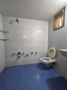 Bathroom Image of 1300 Sq.ft 2.5 BHK Independent House for rent in Sardarnagar Bhavnagar for Rs. 35000