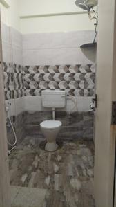 Bathroom Image of 700 Sq.ft 1 BHK Builder Floor for rent in Koramangala Bengaluru for Rs. 32000