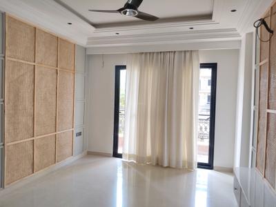 Bedroom Image of 2100 Sq.ft 4 BHK Builder Floor for sale in Ansal Versalia, Sector 67 Gurgaon for Rs. 29900000