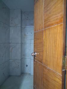 Common Bathroom Image of 1500 Sq.ft 4 BHK Apartment / Flat for sale in JMD Aashirwad Apartment, Sector 73 Noida for Rs. 5800058