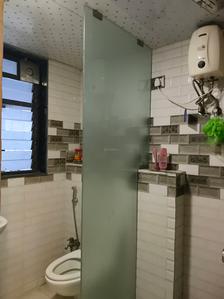 Common Bathroom Image of 750 Sq.ft 1.5 BHK Apartment / Flat for rent in Lodha Palava Lakeside I To O, Palava Phase 2 Thane for Rs. 15000