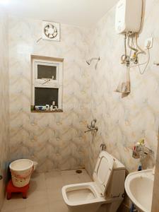 Image of 2350 Sq.ft 4 BHK Apartment / Flat for sale in DDA Flats Sarita Vihar, Sarita Vihar, New Delhi for Rs. 33800000