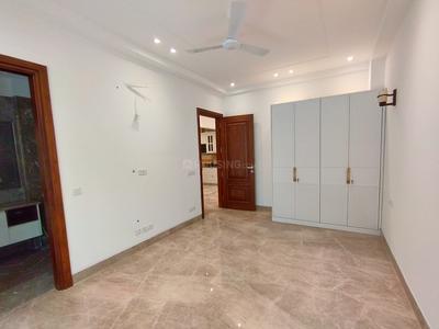Bedroom Image of 2700 Sq.ft 3 BHK Builder Floor for sale in Navjeevan Vihar New Delhi for Rs. 105000000