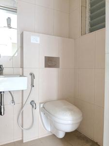 Bedroom One Image of 1100 Sq.ft 3 BHK Apartment / Flat for rent in Godrej Emerald, Kasarvadavali Thane for Rs. 38500