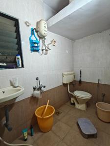 Bathroom Image of 600 Sq.ft 1 BHK Apartment / Flat for rent in Welfare Krushnai, Kalwa Thane for Rs. 23000