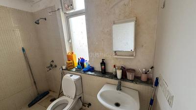 Bathroom Image of 1265 Sq.ft 3 BHK Apartment / Flat for sale in Jaypee Kosmos, Sector 134 Noida for Rs. 11500000