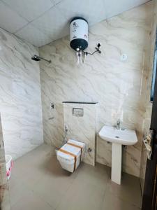 Bathroom Image of 550 Sq.ft 1 BHK Builder Floor for rent in HUDA Plot Sector 38, Sector 38 Gurgaon for Rs. 30000