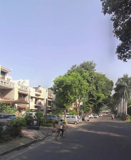 33A, Sector 33 Main Image 1