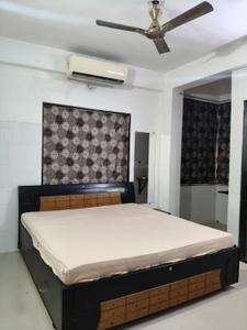 Bedroom Image of 1250 Sq.ft 2 BHK Apartment / Flat for rent in Science City Ahmedabad for Rs. 26000