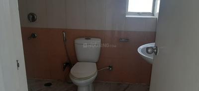 Bathroom Image of 2900 Sq.ft 3 BHK Apartment / Flat for rent in Gariahat Kolkata for Rs. 105000