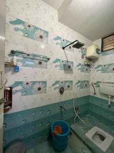 Bathroom Image of 1000 Sq.ft 2 BHK Apartment / Flat for rent in Arumbakkam Chennai for Rs. 30000