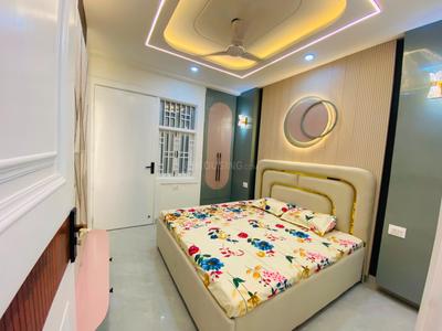 Bedroom Image of 2850 Sq.ft 3 BHK Apartment / Flat for rent in Uttam Nagar New Delhi for Rs. 24999