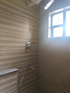 Common Bathroom Image of 1250 Sq.ft 3 BHK Apartment / Flat for sale in Godrej Azure, Perambakkam Chennai for Rs. 10200000
