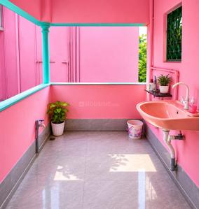 Bathroom Image of 900 Sq.ft 3 BHK Independent House for rent in Bhawanipur Kharagpur for Rs. 10000